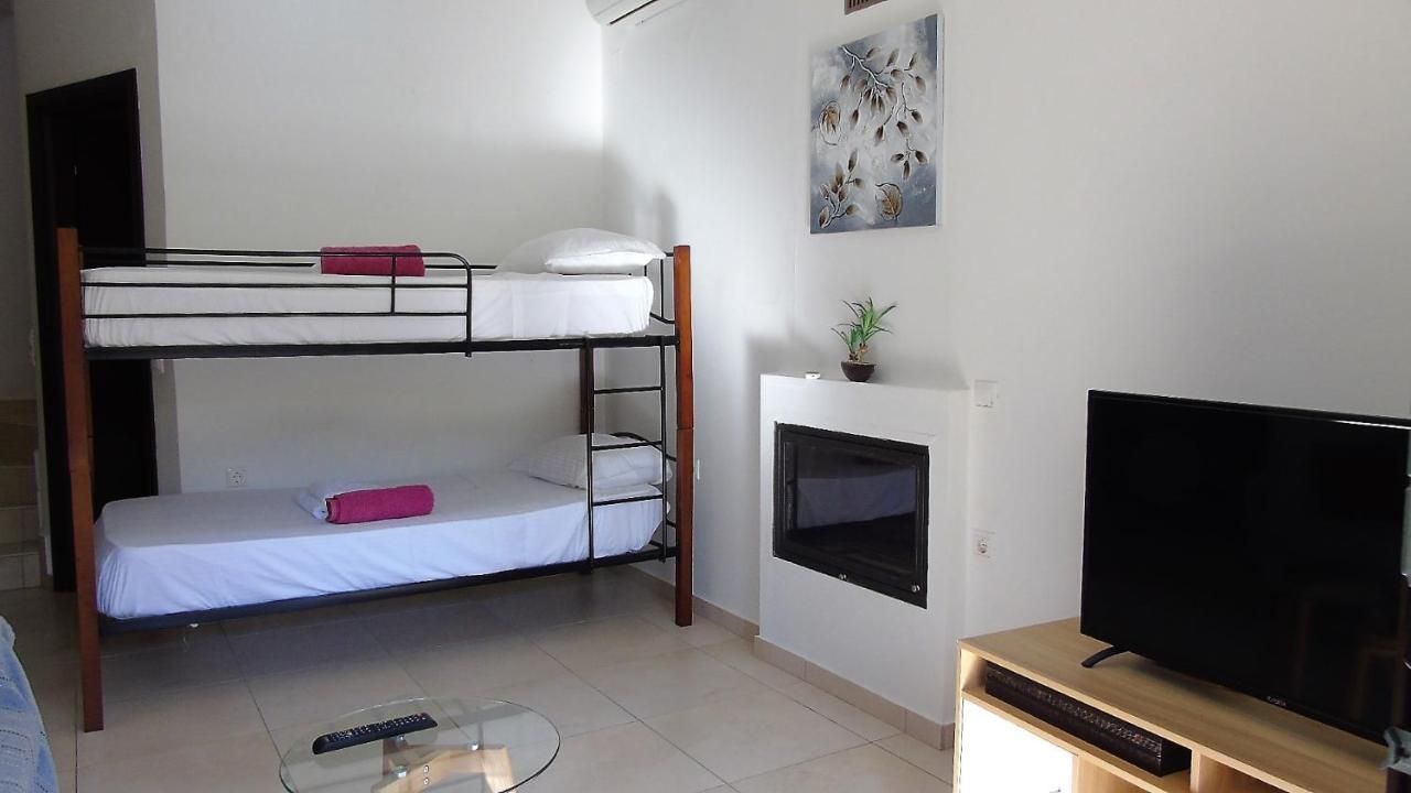Villa Pomegrante Exopoli ภายนอก รูปภาพ