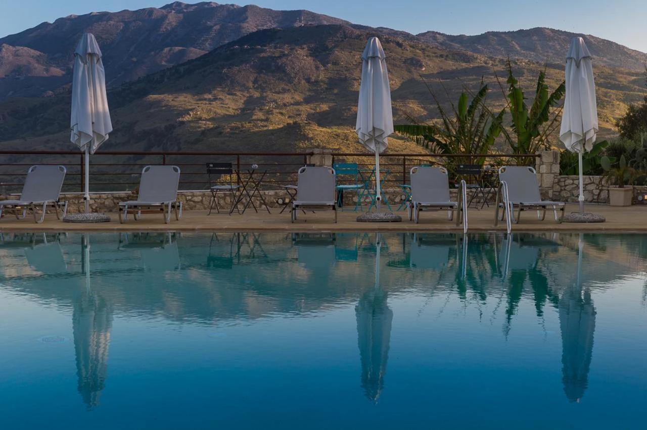 Villa Pomegrante Exopoli ภายนอก รูปภาพ
